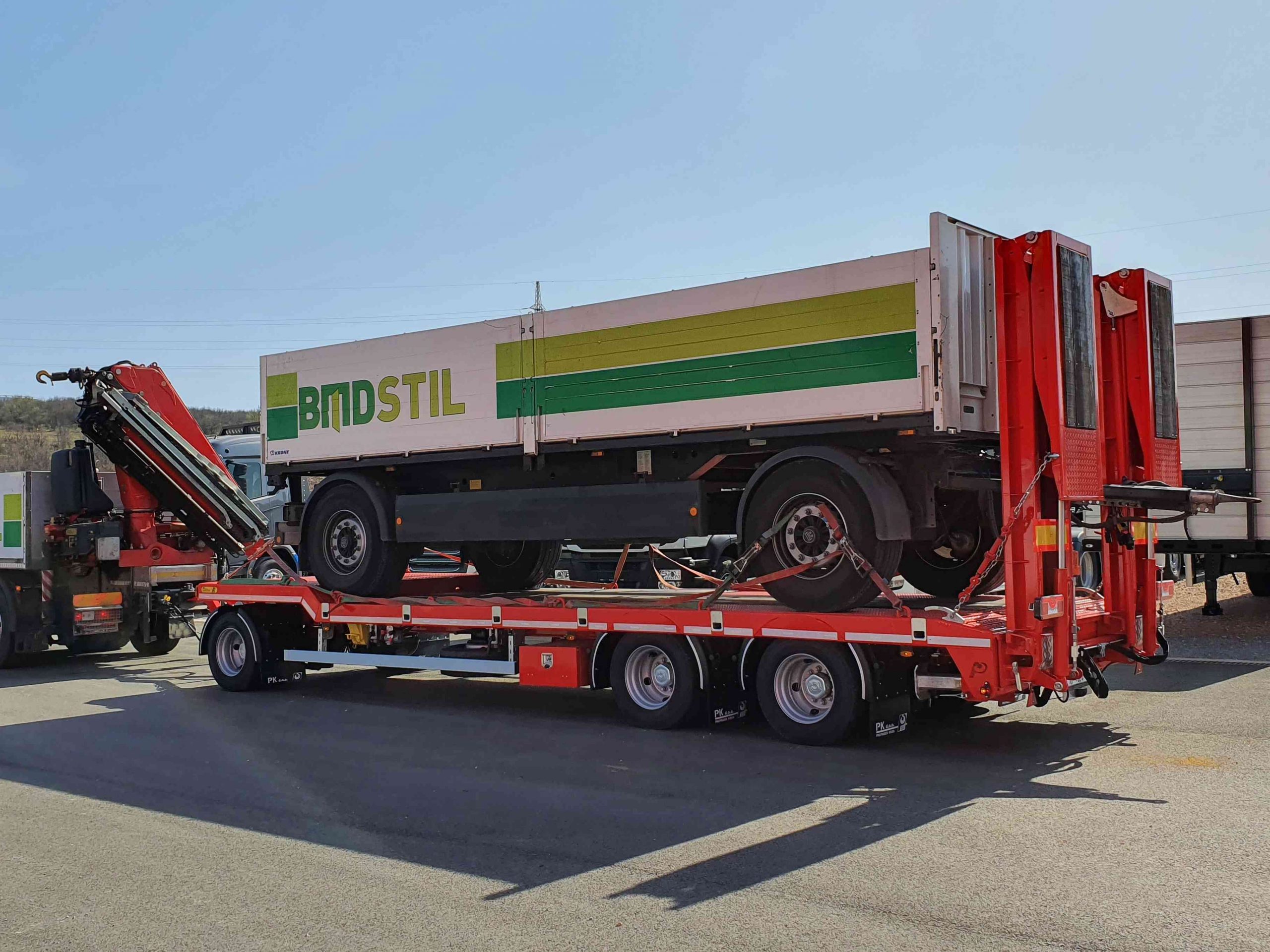 Niskopodna-Prikolica-PRS360_Transport-radnih-strojeva_Low-loader-trailer