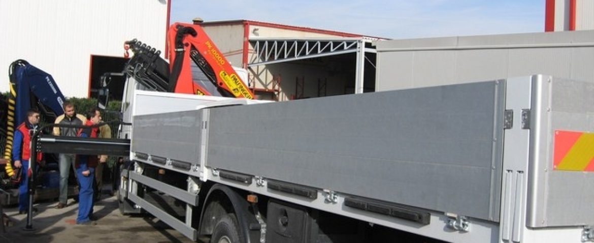 Palfinger dizalica PK 10000 C i tovarni sanduk za Daus truck – Tron