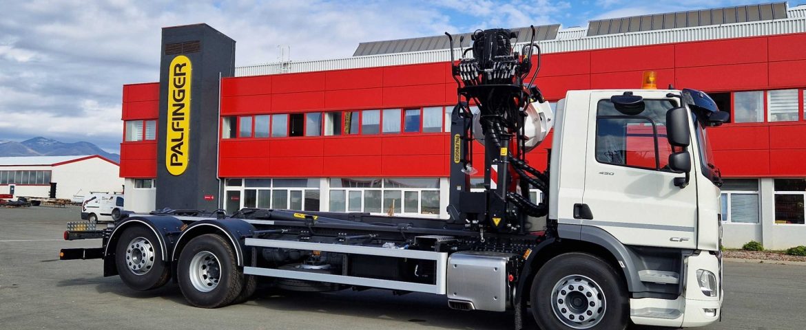 Recycling kamion s Palfinger hidrauličnom nadogradnjom za Hamburger Recycling Croatia